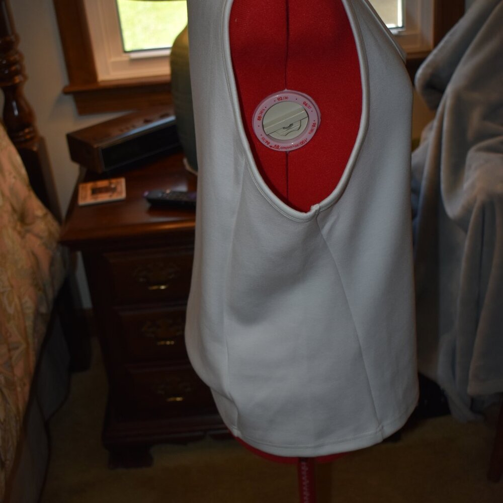 top - Picture 2 of 3